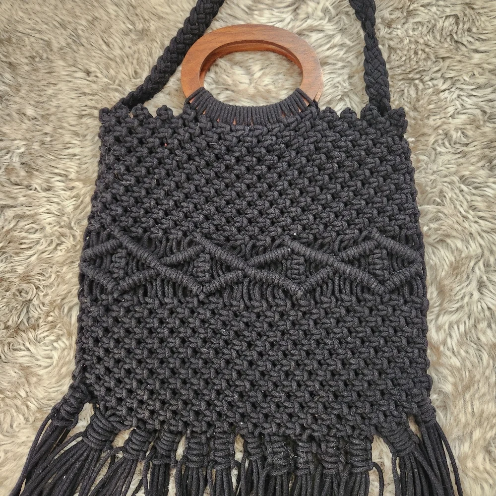 Danielle Nicole Macrame Crochet‎ Crossbody Bag Black With Wood Handles